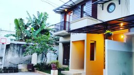 Townhouse disewa dengan 4 kamar tidur di Cilandak Barat, Jakarta