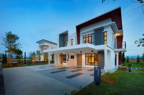 5 Bedroom Villa for sale in Kampung Paroi, Negeri Sembilan