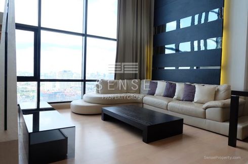 3 Bedroom Condo for sale in Urbano Absolute Sathon - Taksin, Khlong Ton Sai, Bangkok near BTS Krung Thon Buri