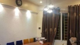 5 Bedroom House for sale in Nga Tu So, Ha Noi