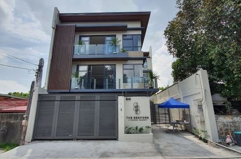 House for sale in Poblacion, Metro Manila