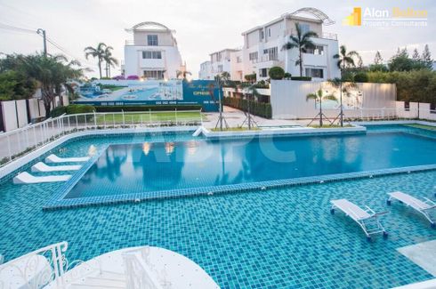 3 Bedroom Condo for Sale or Rent in La Royale Beach, Na Jomtien, Chonburi