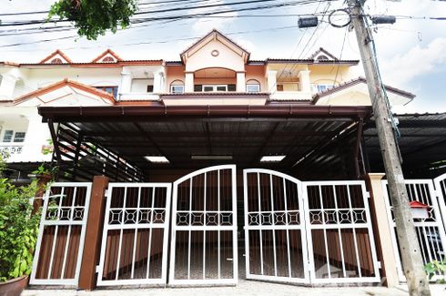 4 Bedroom Townhouse for sale in Wang Thonglang, Bangkok near MRT Lat Phrao 71