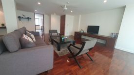 3 Bedroom Condo for rent in Sathorn Gallery Residences, Silom, Bangkok near BTS Surasak