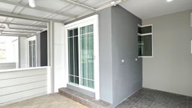 2 Bedroom Townhouse for rent in Golden Town Sukhumvit-Bearing BTS Station, Samrong, Samut Prakan near BTS Bearing