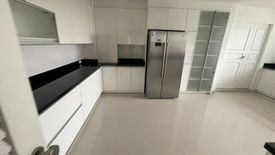 4 Bedroom Condo for rent in Baan Koon Apartment, Thung Maha Mek, Bangkok