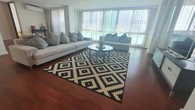 4 Bedroom Apartment for rent in Sathorn Gallery Residences, Silom, Bangkok near BTS Surasak