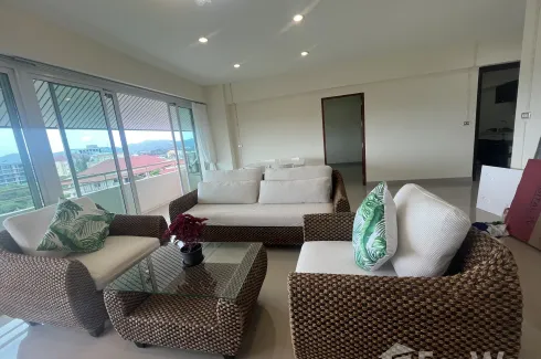 2 Bedroom Apartment for rent in Talat Nuea, Phuket