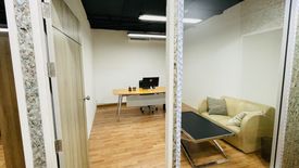 Office for rent in Sukhumvit Suite, Khlong Toei Nuea, Bangkok near BTS Nana