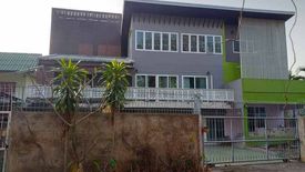 10 Bedroom House for sale in 