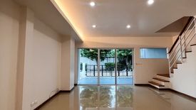 3 Bedroom Townhouse for sale in The Trust Town Ratchapruk-Rattanatibet, Om Kret, Nonthaburi