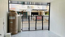 2 Bedroom Townhouse for sale in Sam Wa Tawan Tok, Bangkok