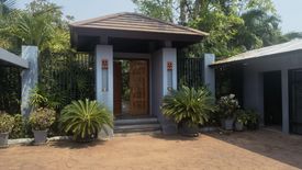 6 Bedroom House for sale in Nai Mueang, Phitsanulok