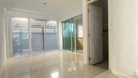 4 Bedroom Townhouse for sale in Supalai Park Ville 2, Anusawari, Bangkok