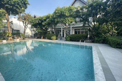 4 Bedroom House for rent in Khlong Tan Nuea, Bangkok