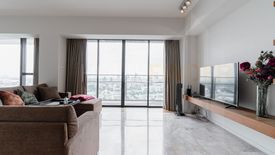 3 Bedroom Condo for sale in The Met, Thung Maha Mek, Bangkok near BTS Chong Nonsi