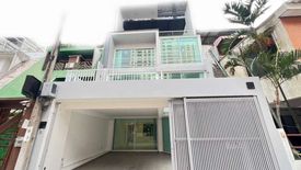 2 Bedroom Office for rent in Khlong Toei, Bangkok near BTS Nana