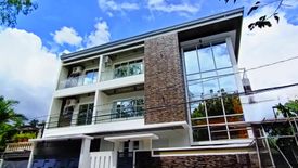 32 Bedroom House for sale in Moonwalk, Metro Manila