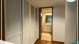 2 Bedroom Condo for rent in San Lorenzo, Metro Manila near MRT-3 Ayala