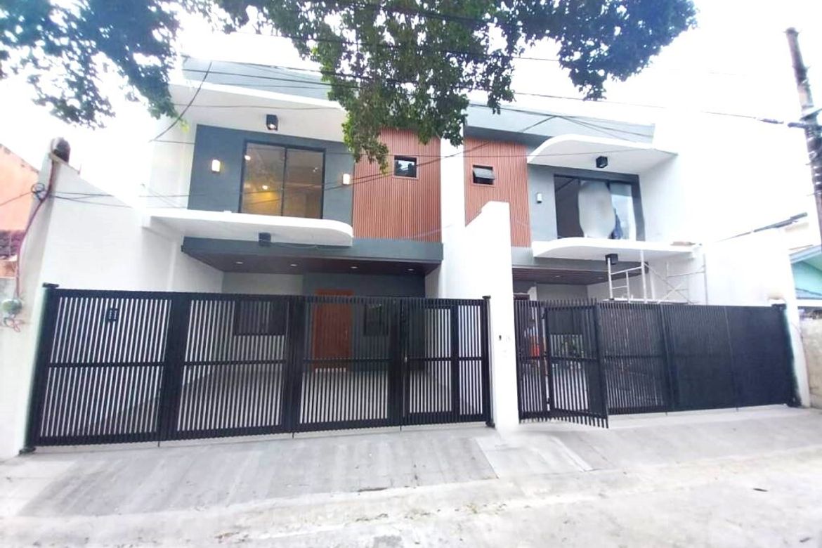 For Sale Brand New Two (2) Storey Duplex House and Lot in BF Resort Village Las