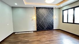 5 Bedroom House for sale in BF Homes, Metro Manila