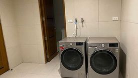 6 Bedroom House for rent in BGC, Metro Manila