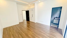 4 Bedroom House for sale in Talon Dos, Metro Manila