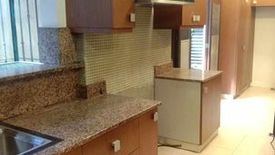 3 Bedroom House for rent in San Lorenzo, Metro Manila near MRT-3 Ayala