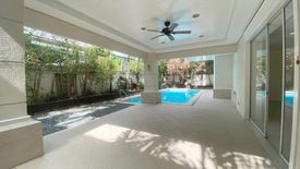 5 Bedroom House for rent in Dasmariñas North, Metro Manila near MRT-3 Magallanes