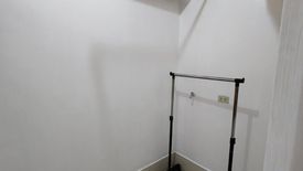 2 Bedroom Condo for rent in One Orchard Road, Ramon Magsaysay, Metro Manila near LRT-1 Roosevelt