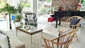 5 Bedroom House for sale in Merville, Metro Manila