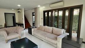 5 Bedroom House for rent in Merville, Metro Manila