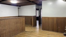 Office for rent in Urdaneta, Metro Manila near MRT-3 Buendia