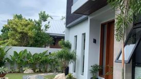 4 Bedroom House for sale in New Alabang Village, Metro Manila
