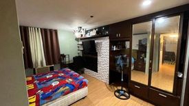 2 Bedroom Hotel / Resort for rent in Barangka Ilaya, Metro Manila near MRT-3 Boni