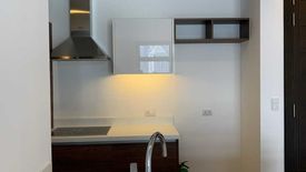 1 Bedroom Condo for rent in Garden Towers, San Lorenzo, Metro Manila near MRT-3 Ayala