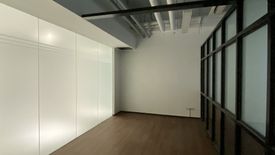 Office for sale in High Street South Corporate Plaza, BGC, Metro Manila