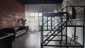 Shophouse for rent in Caniogan, Metro Manila