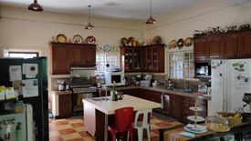 7 Bedroom House for sale in Dela Paz, Rizal