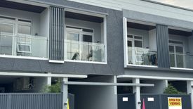 4 Bedroom Townhouse for sale in Fairview, Metro Manila