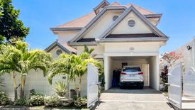 5 Bedroom House for rent in BF Homes, Metro Manila