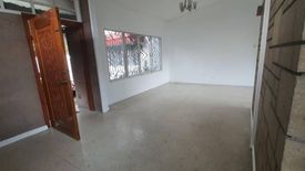 3 Bedroom House for rent in Kapitolyo, Metro Manila