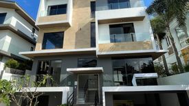 5 Bedroom House for rent in McKinley Hill Village, McKinley Hill, Metro Manila