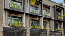 5 Bedroom Townhouse for sale in New Zañiga, Metro Manila