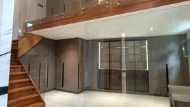 9 Bedroom House for sale in New Alabang Village, Metro Manila