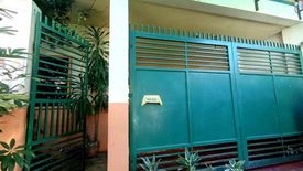 4 Bedroom Villa for sale in Moonwalk, Metro Manila