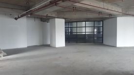Office for rent in Urdaneta, Metro Manila near MRT-3 Buendia