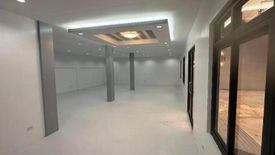 Office for rent in Mariana, Metro Manila near LRT-2 Gilmore