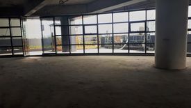 Office for rent in Urdaneta, Metro Manila near MRT-3 Buendia