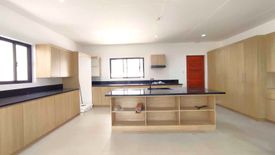 6 Bedroom House for sale in Marcelo Green Village, Metro Manila